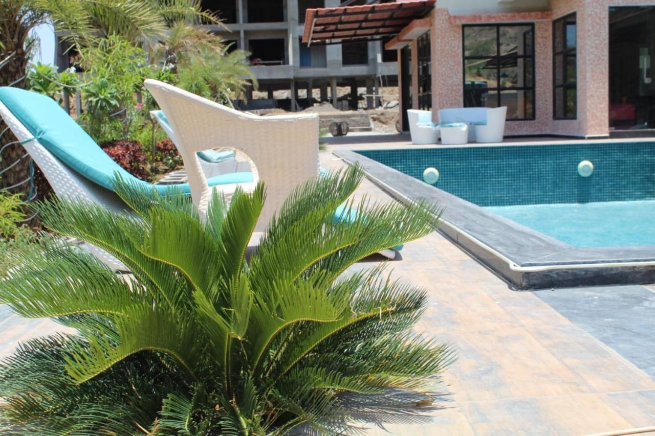 Strawberry Hills Saputara Hotel Екстериор снимка
