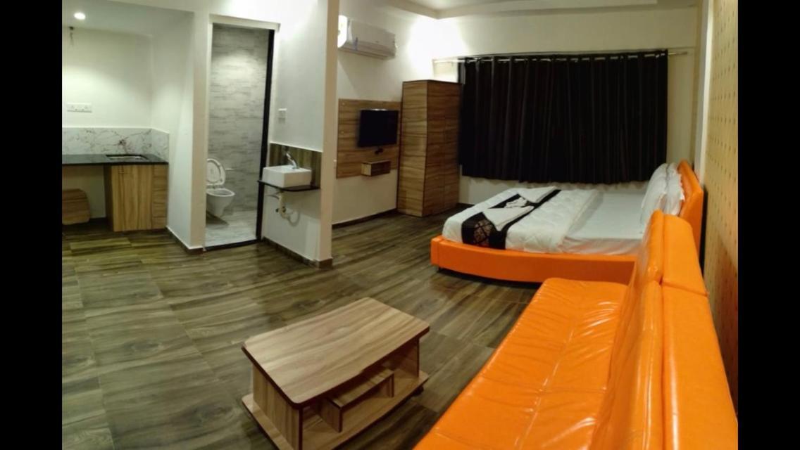 Strawberry Hills Saputara Hotel Екстериор снимка